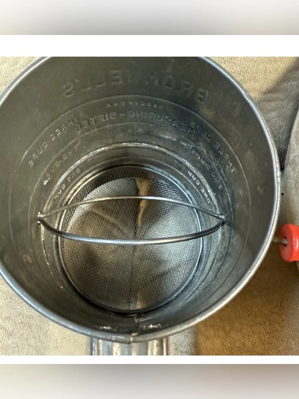 Vintage 50’s Bromwell’s 3-Cup Flour Sifter with Red Apples Design Retro Kitchen